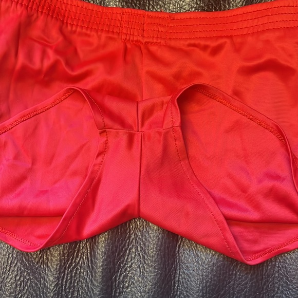 Dolfin/ Dolphin RARE 80s shorts - Picture 6 of 7